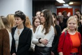 Kobiety stanowią 58 procent liczby osób studiujących w Polsce. Coraz chętniej wybierają kierunki ścisłe 