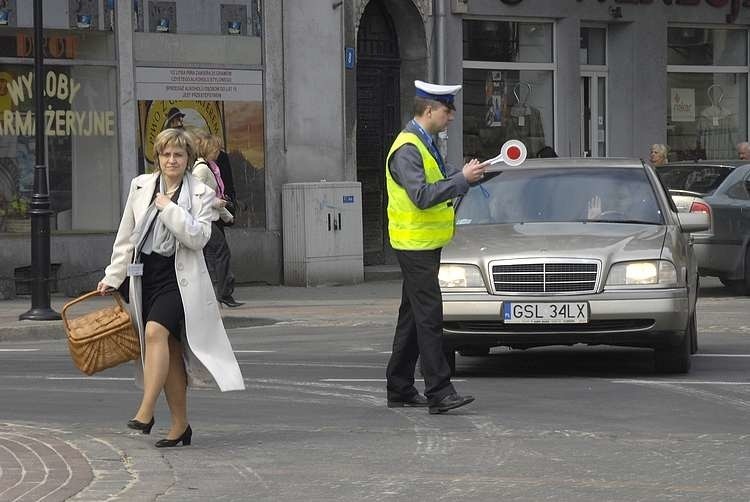 Wczoraj zamknieto ulice Tuwima, jedną z glównych dróg...