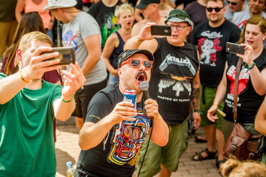 Koronawirus w Polsce: Cieszanów Rock Festiwal 2020 przechodzi do internetu. Organizatorzy piszą "przyjmujemy korona-wyzwanie" [FOTOGALERIA]