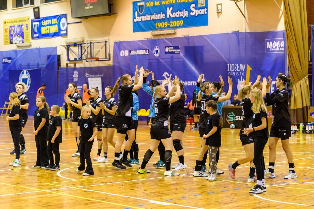 Handball JKS Jarosław z Kalisza przywozi tylko jeden punkt.