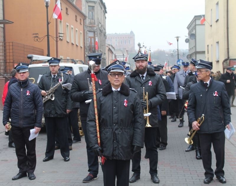 W Golubiu-Dobrzyniu odsłonięto tablicę upamiętniającą...