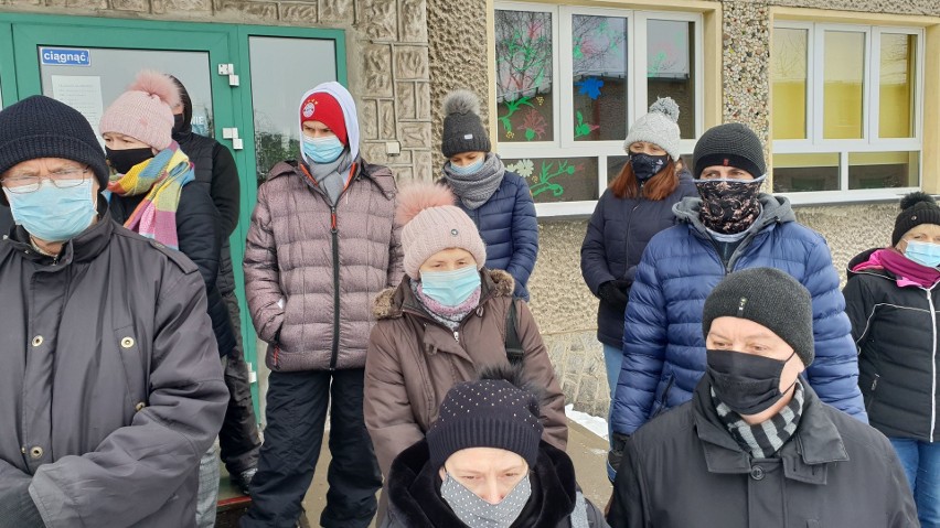 Mieszkańcy Suchej protestują przeciwko planowanej reformie...