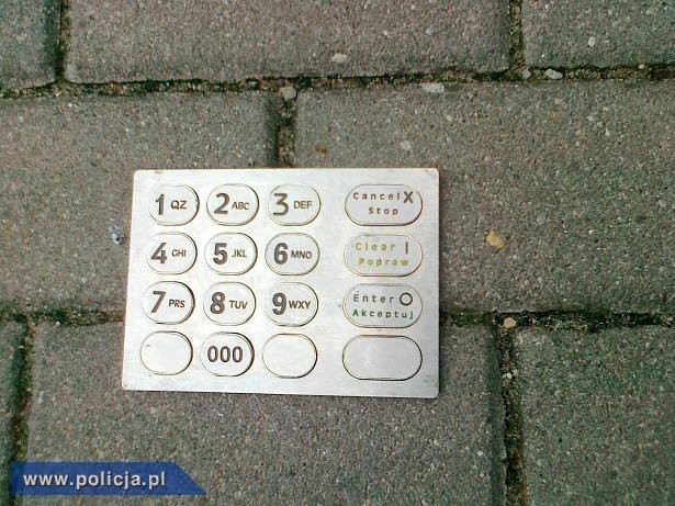 Bułgar kradł PIN-y z bankomatu