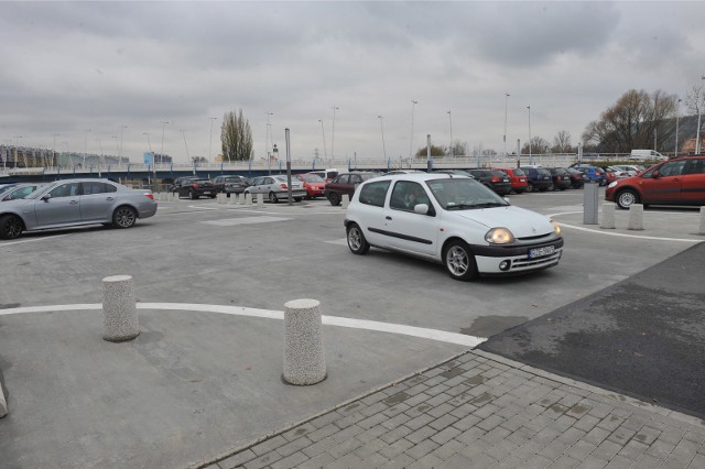 Na konieczność rozbudowy parkingu na Podpromiu zwracają uwagę zarówno mieszkańcy Rzeszowa, jak i radni.