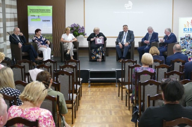 W trakcie spotkania zaprezentowano prezentacje multimedialną i film obrazujący projekty realizowane przez TRŁ w ciągu minionych 20 lat. Wspomnieniami podzielili się uczestnicy panelu dyskusyjnego - zarówno członkowie TRŁ jak i zaproszeni goście