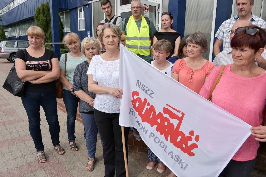 Protest w fabryce dywanów Agnella w Białymstoku