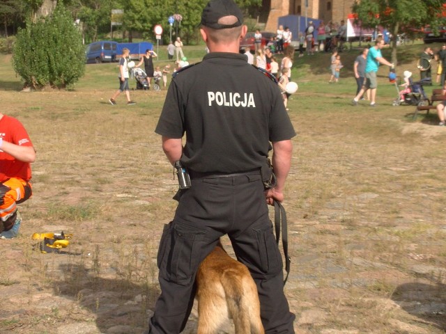 Festyn na terenie komendy policji w Grudziądzu w czwartek w godz. 13-17. Wstęp wolny.