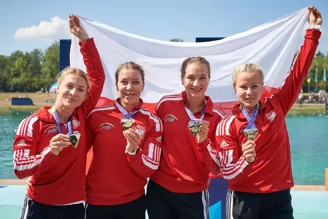 Karolina Naja, Anna Puławska, Adrianna Kąkol, Dominika Putto