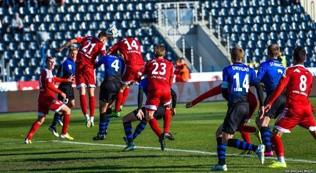 Zawisza Bydgoszcz - Dolcan Ząbki 0:3