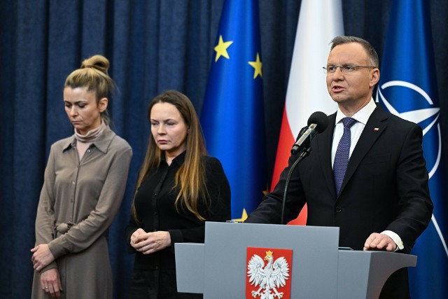 Zdecydowałam się, że wszczynam postępowanie ułaskawieniowe. To będzie postępowanie w trybie prezydenckim - poinformował prezydent Andrzej Duda.