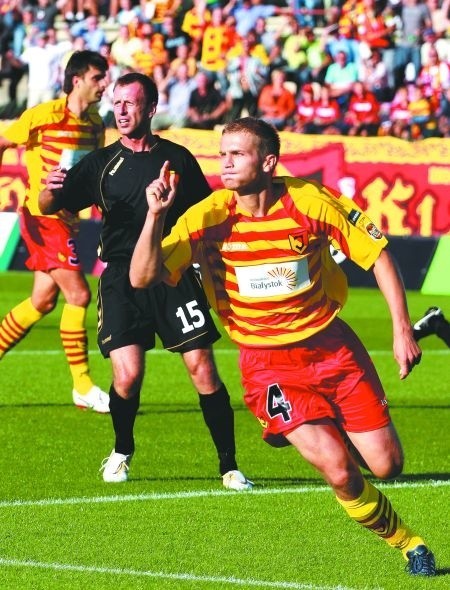 Igor Lewczuk w bieżącym sezonie odzyskał zaufanie szkoleniowca i powrócił do pierwszego składu żółto-czerwonych.