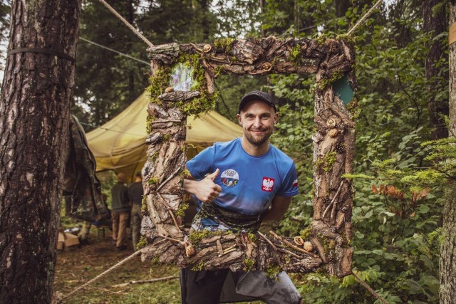 Bukowisko 2022 w Zawadzie w gminie Nowiny bardzo udane. Leśne zakamarki przez cały weekend zamieszkiwali survivalowcy.