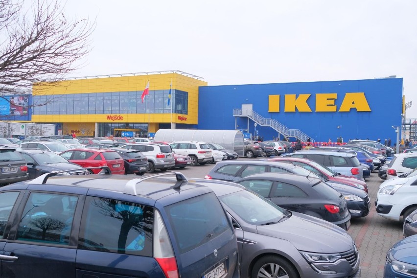 Jakie ceny są w katowickim sklepie sieci IKEA?...