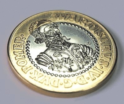 Wartek w całej okazałości. Na awersie widnieje wizerunek księcia Warcisława IV, założyciela Szczecinka, od którego swoja nazwę wziął wartek. 