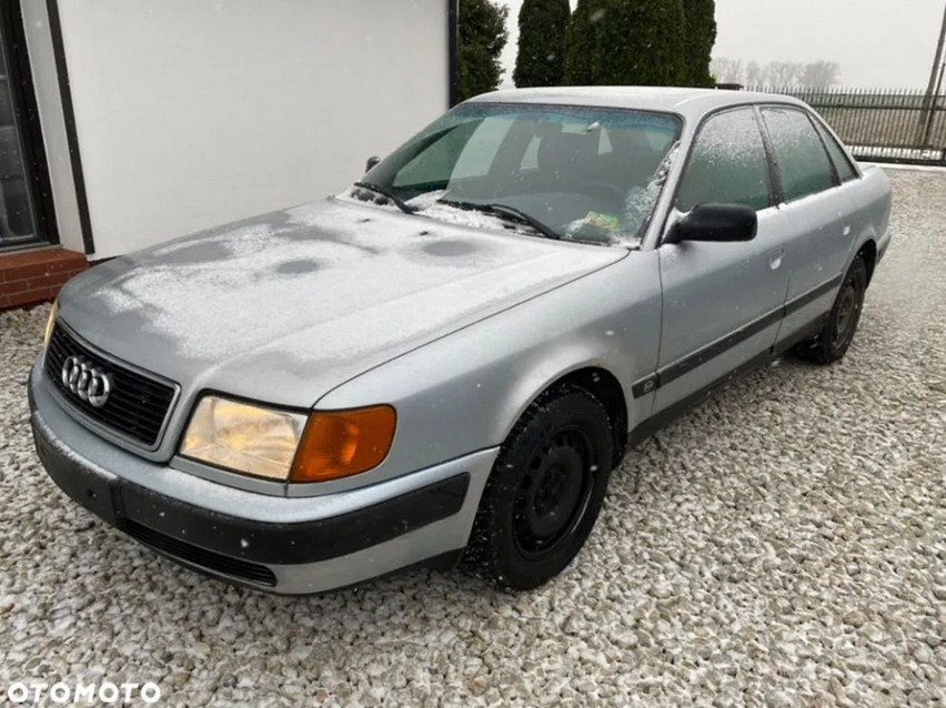 Audi 100 - 2 500 PLN...