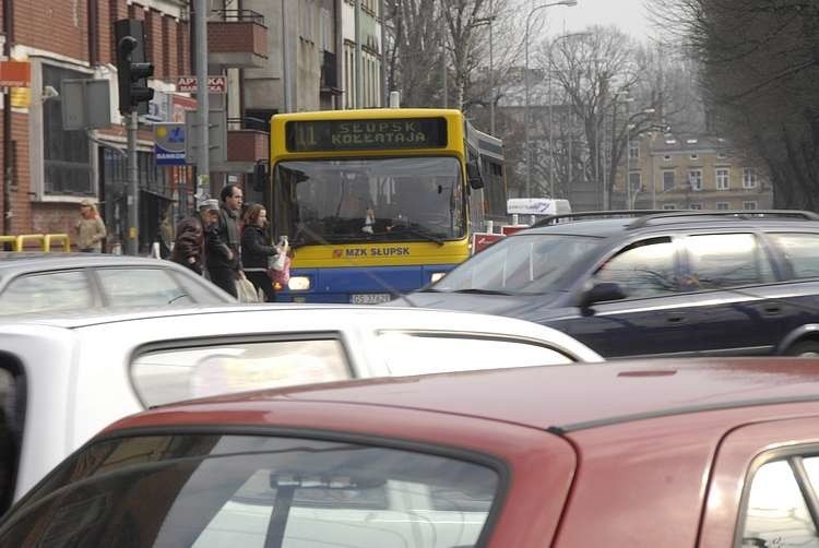 Wczoraj zamknieto ulice Tuwima, jedną z glównych dróg...