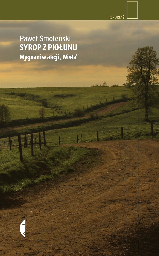 Paweł Smoleński (ur. 1959) — reporter, publicysta, od 1989 roku dziennikarz „Gazety Wyborczej”, wcześniej współpracownik pism drugiego obiegu. Napisał m.in.: Pokolenie kryzysu, „Gazeta Wyborcza” — lustro demokracji, Salon patriotów, Pochówek dla rezuna, Irak. Piekło w raju, Izrael już nie frunie, Bedzies wisioł za cosik. Godki podhalańskie (wraz z Bartłomiejem Kurasiem), Balagan. Alfabet izraelski, Oczy zasypane piaskiem, Szcze ne wmerła i nie umrze - wywiad rzekę z Jurijem Andruchowyczem, Zielone migdały czyli po co światu Kurdowie, Wieje szarkijja. Beduini z pustyni Negew oraz Krzyżyk niespodziany. Czas Goralenvolk (wraz z Bartłomiejem Kurasiem). Kilkanaście jego reportaży opublikowała paryska „Kultura”. Laureat Nagrody Pojednania Polsko-Ukraińskiego w 2003 roku za książkę Pochówek dla rezuna i Nagrody im. Kurta Schorka za teksty poświęcone Irakowi. W 2006 roku otrzymał Nagrodę im. Beaty Pawlak za zbiór reportaży Izrael już nie frunie. Mieszka w Warszawie.