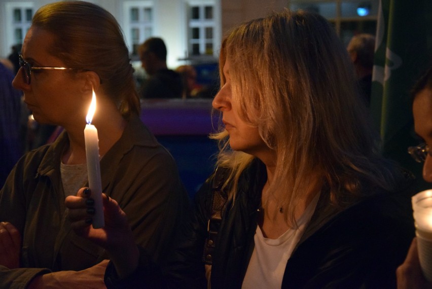 Kolejny "Łańcuch światła" w Lublinie. Protestowało około tysiąca osób [ZDJĘCIA]