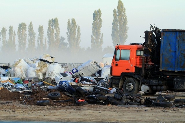 Władze Myszkowa nie chcą dopuścić do powstania składowiska odpadów na terenie miasta.