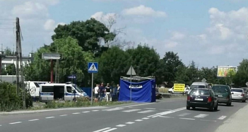 Śmierć mężczyzny na drodze pod Wrocławiem. Czy to było potrącenie?      