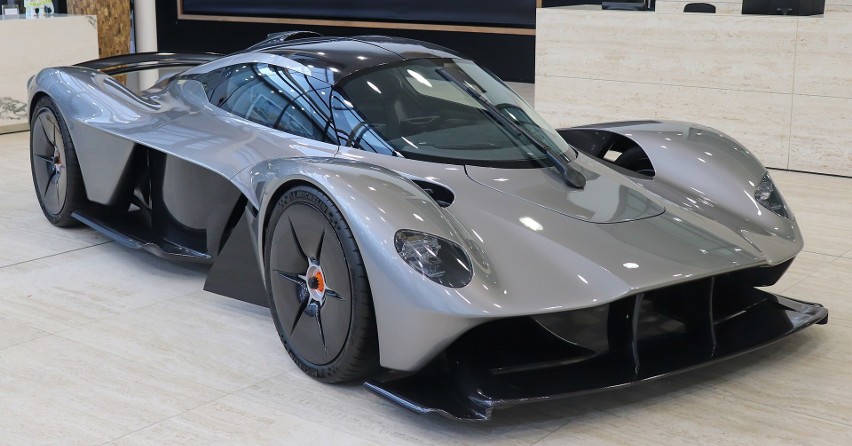 Miejsce 8. Aston Martin Valkyrie – 3,2 mln dolarów...