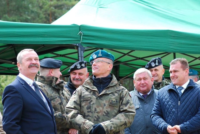 Żołnierze (byli i obecni) spotkali się "na pamiątkę...