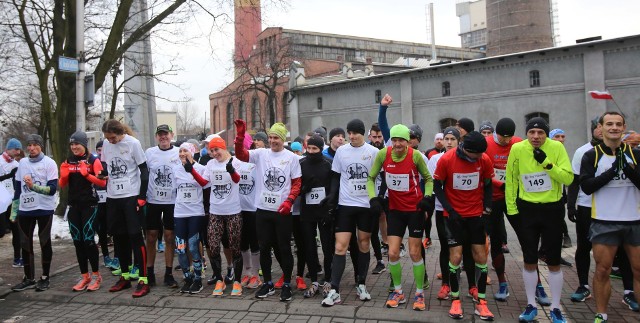 Bieg 9 Górników dla zawodników dorosłych odbył się w sobotę 15 grudnia