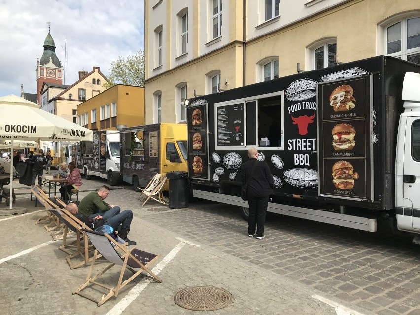 Zlot food trucków w Słupsku. Kulinarne miasteczko nad Słupią [ZDJĘCIA]