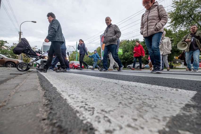 Piesi sami domagają się zapewnienia im bezpieczeństwa na...