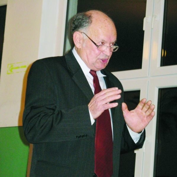 Romuald Bujwicki podczas promocji książki w Sokółce