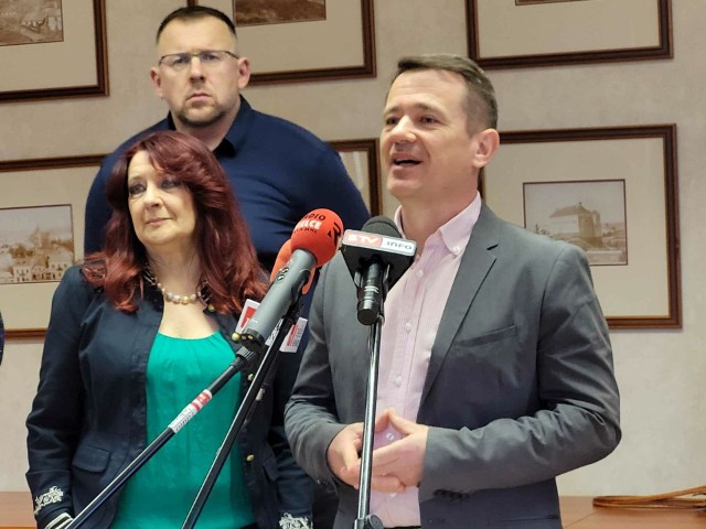 Paweł Żerebiec kandydat na burmistrza Sandomierza przedstawił swój program i kandydatów do Rady Miasta. Więcej na kolejnych zdjęciach