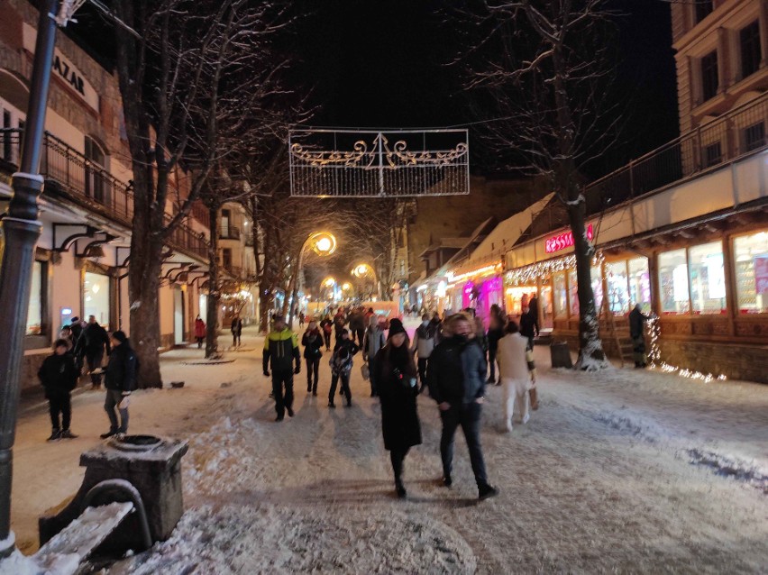 Zakopane. Tutaj sezon trwa cały rok. Znów weekend, znów przyjechali turyści 