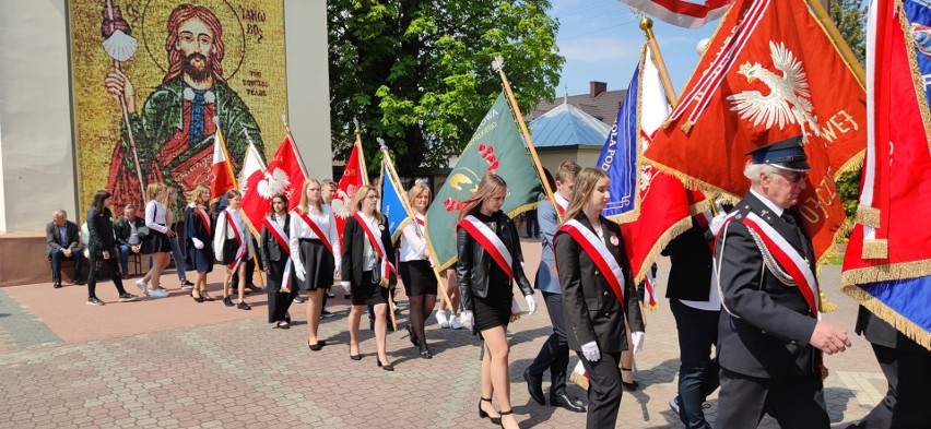 Święto Konstytucji 3 Maja w gminie Skaryszew. Była uroczysta msza święta i część artystyczna. Zobacz zdjęcia