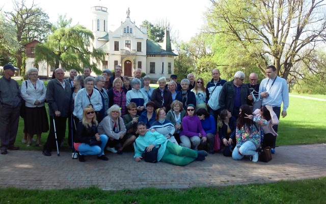 Muzeum Henryka Sienkiewicza w Oblęgorku odwiedziła liczna grupa niesłyszących z województwa świętokrzyskiego.