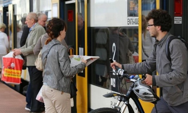 Przewóz rowerów w pociągach Kolei Sląskich odbywa się bezpłatnie na wybranych kierunkach