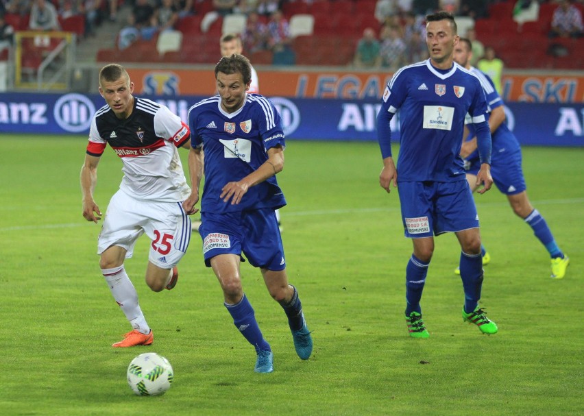 Górnik Zabrze zwyciężył Pogoń Siedlce 2:0