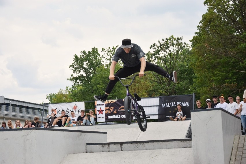 Flip n' Whip - Zawody SKATE-BMX w Kraśniku. Zobaczcie zdjęcia z imprezy w skateparku (ZDJĘCIA, WIDEO)