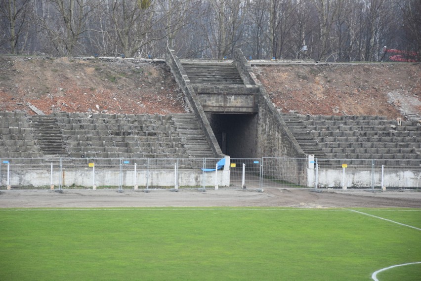 Stadion im. Pawła Waloszka i siedziba OSiR "Skałka"