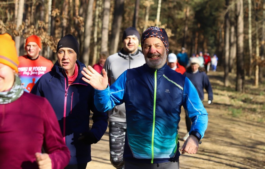 W sobotni poranek toruńscy biegacze tradycyjnie spotkali się...