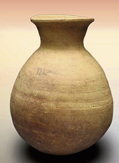 Takie naczynia na mleko sprzed 4 tys. lat są w kolekcji Muzeum Archeologicznego w Krakowie