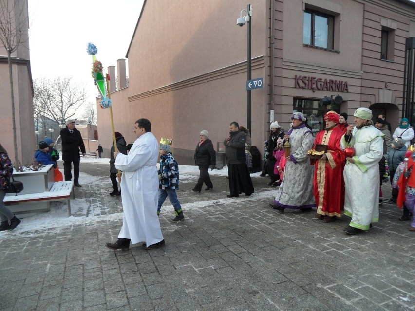 Jaworzno: orszak Trzech Króli na rynku. Nie było Świętej Rodziny... [ZDJĘCIA]