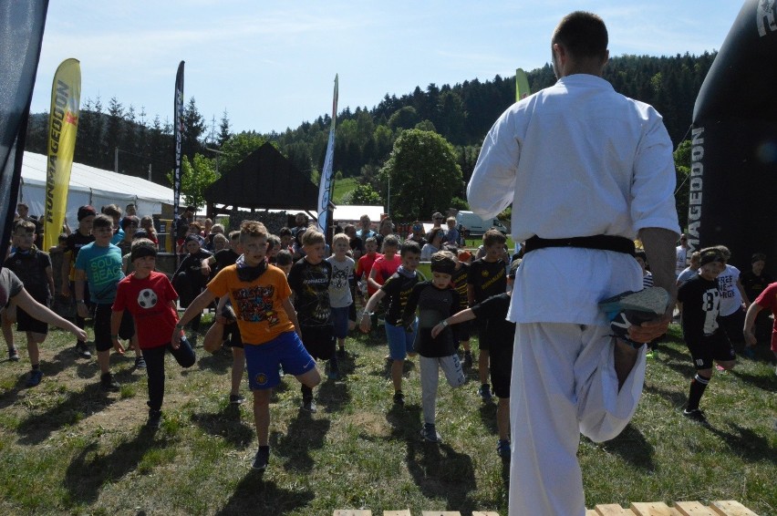 Runmagedddon Kids 2018 w Myślenicach: mali twardziele i małe twardzielki [ZDJĘCIA]