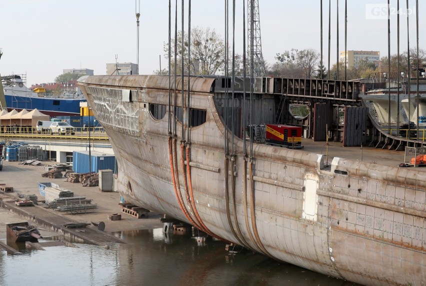 Pierwszy mega jacht miał długość 74,5 m, drugi niemal 80 m,...