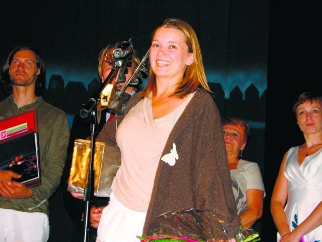 Grand Prix festiwalu "Walizka&#8221;, za reżyserię i kreację aktorską, zdobyła Agata Kucińska z wrocławskiego teatru Ad Spectatores