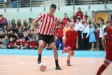 Kapustka i Klich odwiedzili młodych piłkarzy z Tarnowa [ZDJĘCIA]