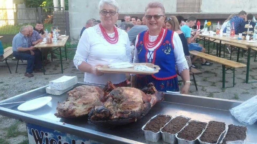 Gospodynie zadbały także o smaczny poczęstunek.