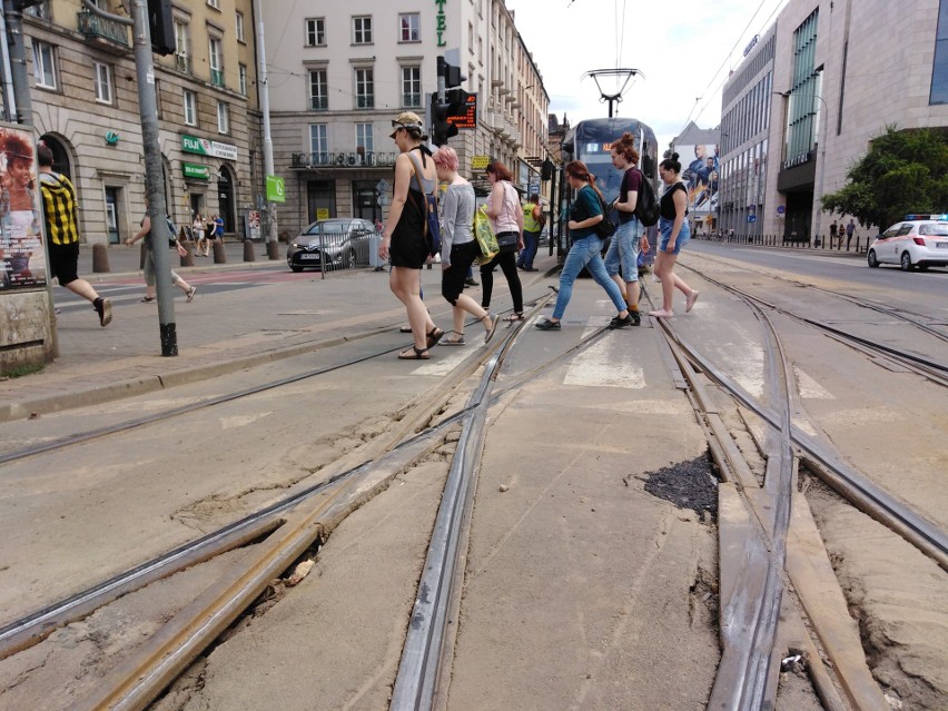 Znów wykoleił się tramwaj we Wrocławiu. Już trzeci dzisiaj! 