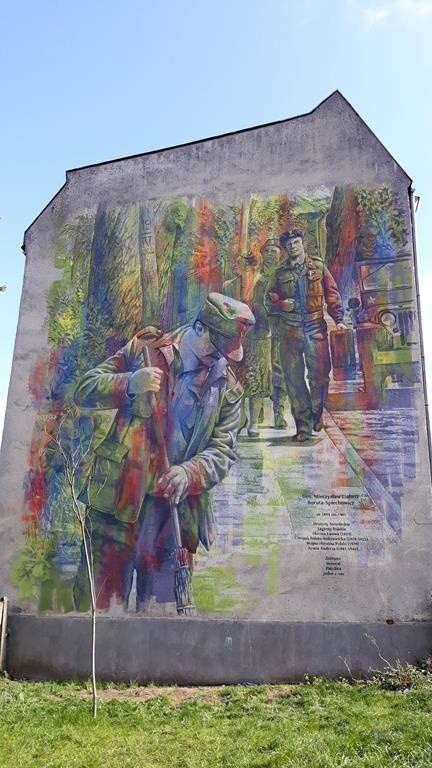 Na Skolwinie generał Boruta-Spiechowicz jak żywy. Zobacz wyjątkowy mural  [ZDJĘCIA, WIDEO]