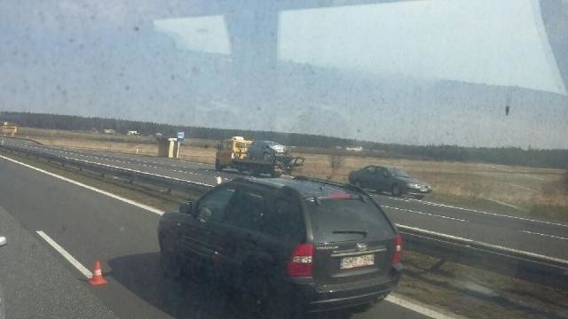 Wypadek 4 samochodów na DK 1 w Markowicach ZDJĘCIA 3 osoby ranne. Trasa się korkuje