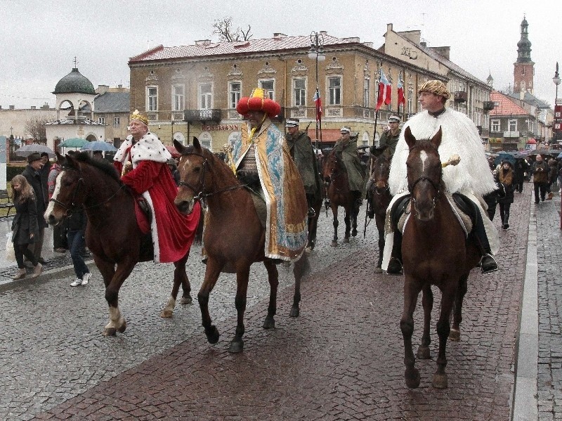 Trzej Królowie jechali na koniach